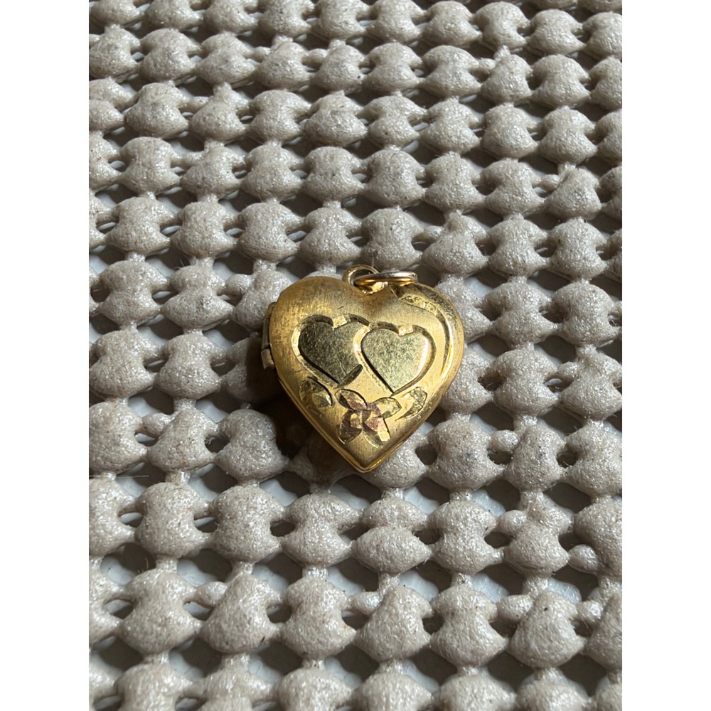 Vintage Gold Tone Double Heart Locket Pendant Floral Embossed Keepsake